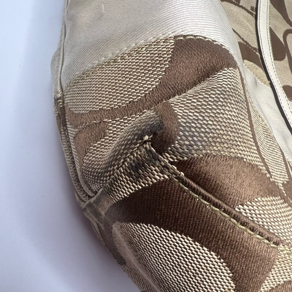 Coach Brown Signature Canvas Shoulder/ Tote Bag | PRELOVED!!!🤎🤎 - Picture 9 of 16